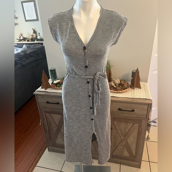 Caution to the wind vintage style maxi dress - Picture 1 of 3